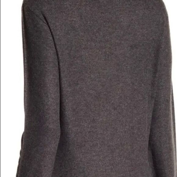 Go Couture Printed V-Neck Sweater Size Large - Picture 8 of 9